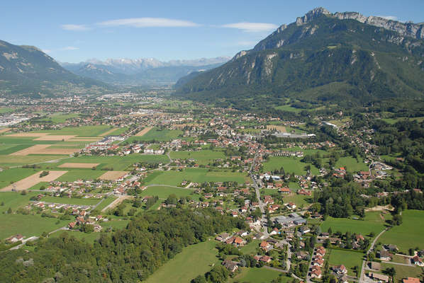 Vue aérienne sur Saint-Pierre-en-Faucigny